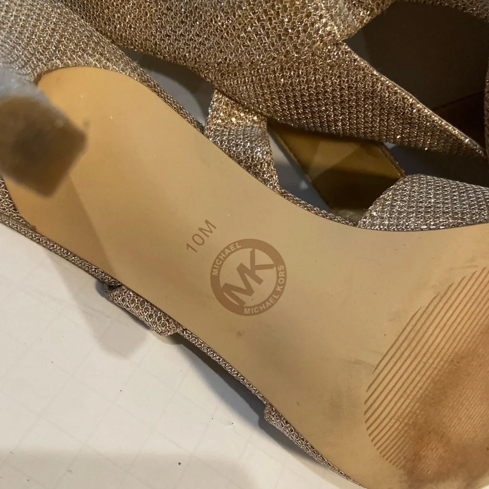 Michael Kors~Elegant Gold~Peep Toe~Criss Cross Strap~Slingback Heel~Size 10M